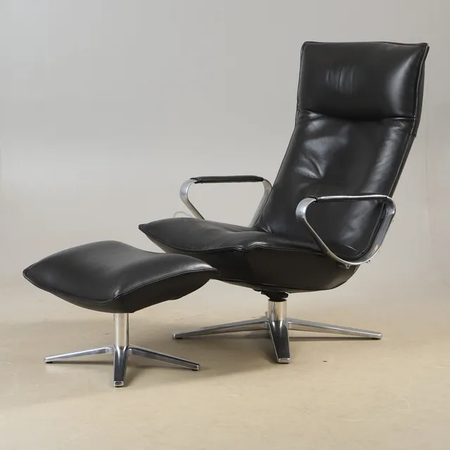 NIELS GAMMELGARD. Fåtölj samt pall, "Laid back", Conform, 2000-tal.