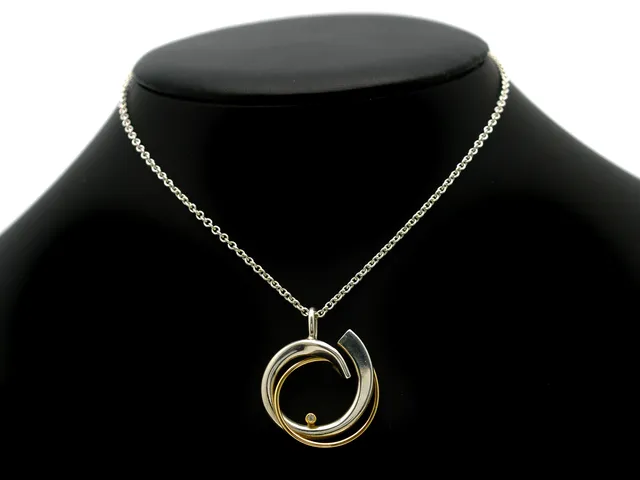 HÄNGE/KEDJA, silver/18K guld, briljant ca 0,02 ct, längd 42 ct, vikt vikt 7,7 g.