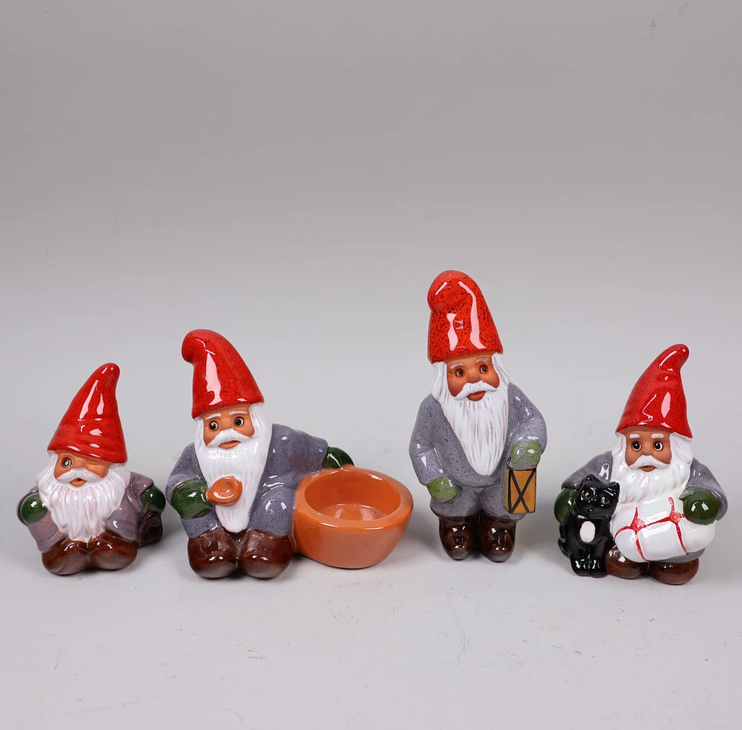 ROLF BERG. figuriner, tomtar i glaserad keramik, Torshälla, 4 st. — European — Markus Auktioner