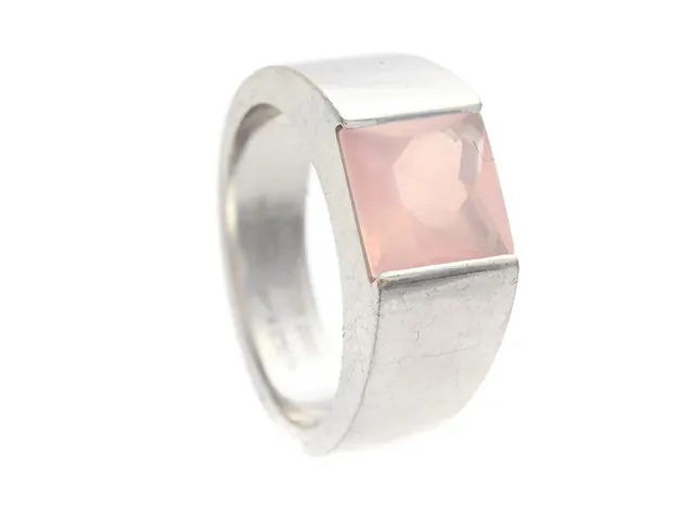 CARTIER, ring, Tank, 18K vitguld, rosenkvarts, K03076, 2000, stl 17,5 mm (54), vikt 14,4 g, slitage.