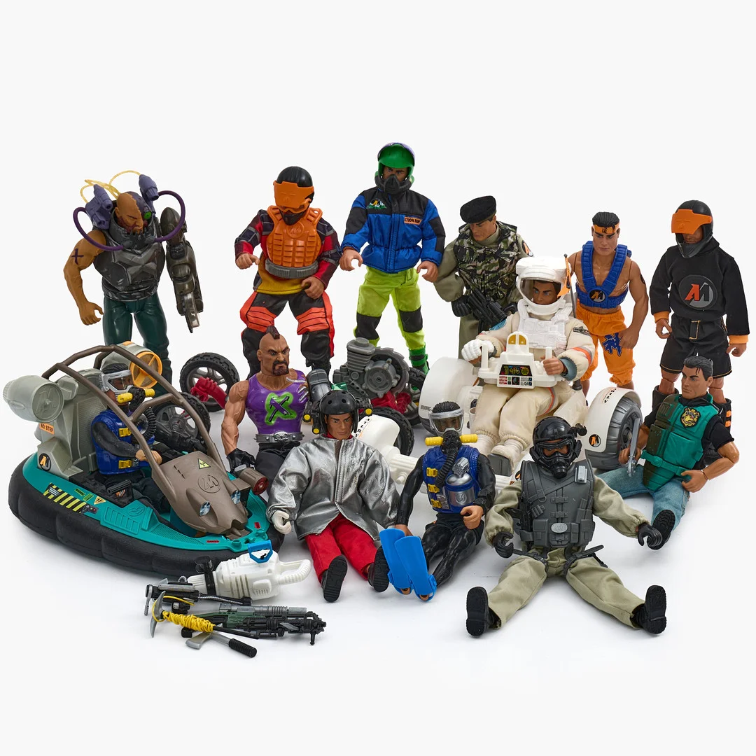 ACTION MAN. Actionfigurer, 13 st, Hasbro, 1990-/2000-tal. — Action figures & Sci-Fi — Crafoord Auktioner Stockholm