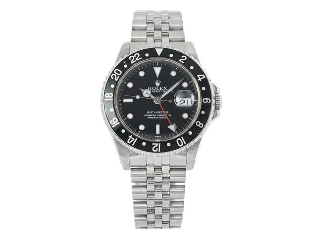 ROLEX, Oyster Perpetual Date, GMT-Master (Swiss), Chronometer, s.k. "Swiss Only Dial", Ref nr. 16700, Serie nr. A757892, Cal 3175, Verk nr. 3 8290030, Boett nr. 16700, herrur, 40 mm, stål, automatisk, safirglas (nagg), datum, 24-timmarsvisning, Jubileelänk, viklås, Ref nr. 62510H-U9/502 B, cert, december 1999, box, ytterkartong.