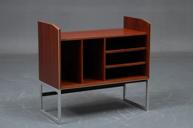 Jacob Jensen for Bang & Olufsen. Stereobænk, palisander