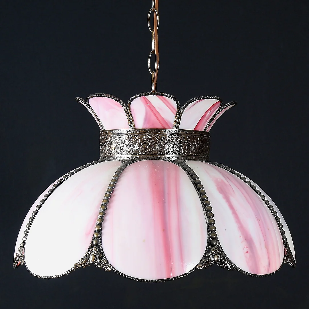 TAKLAMPA, Tiffany, reproduktion för Miranda USA, 1900-talets andra hälft. — Ceiling lights — Stadsauktion Sundsvall