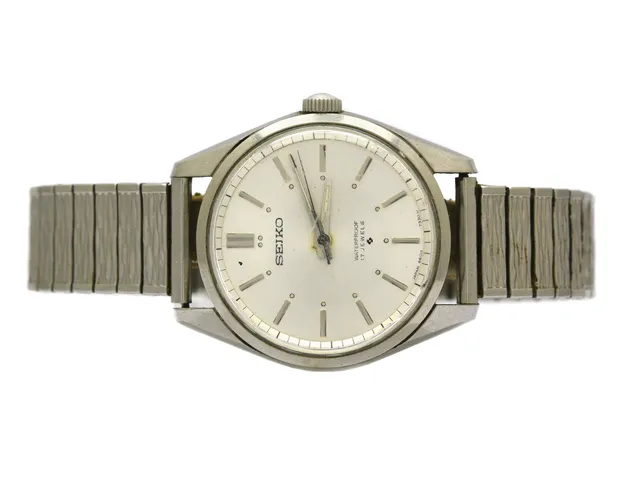 SEIKO, herrur, 35,5 mm, Cal 66A, Serie nr. 067933, Boett nr. 66-7100-P, stål, manuell, plexiglas, skadad urtavla, ca 1970, metallänk ej original.
