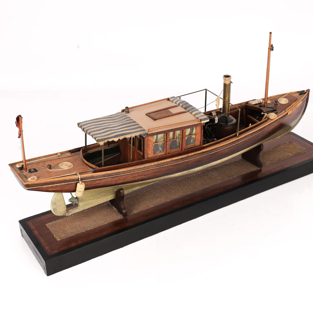 Small ship model of steamship — Hobby and collectibles/Nautical collectibles — Lauritz