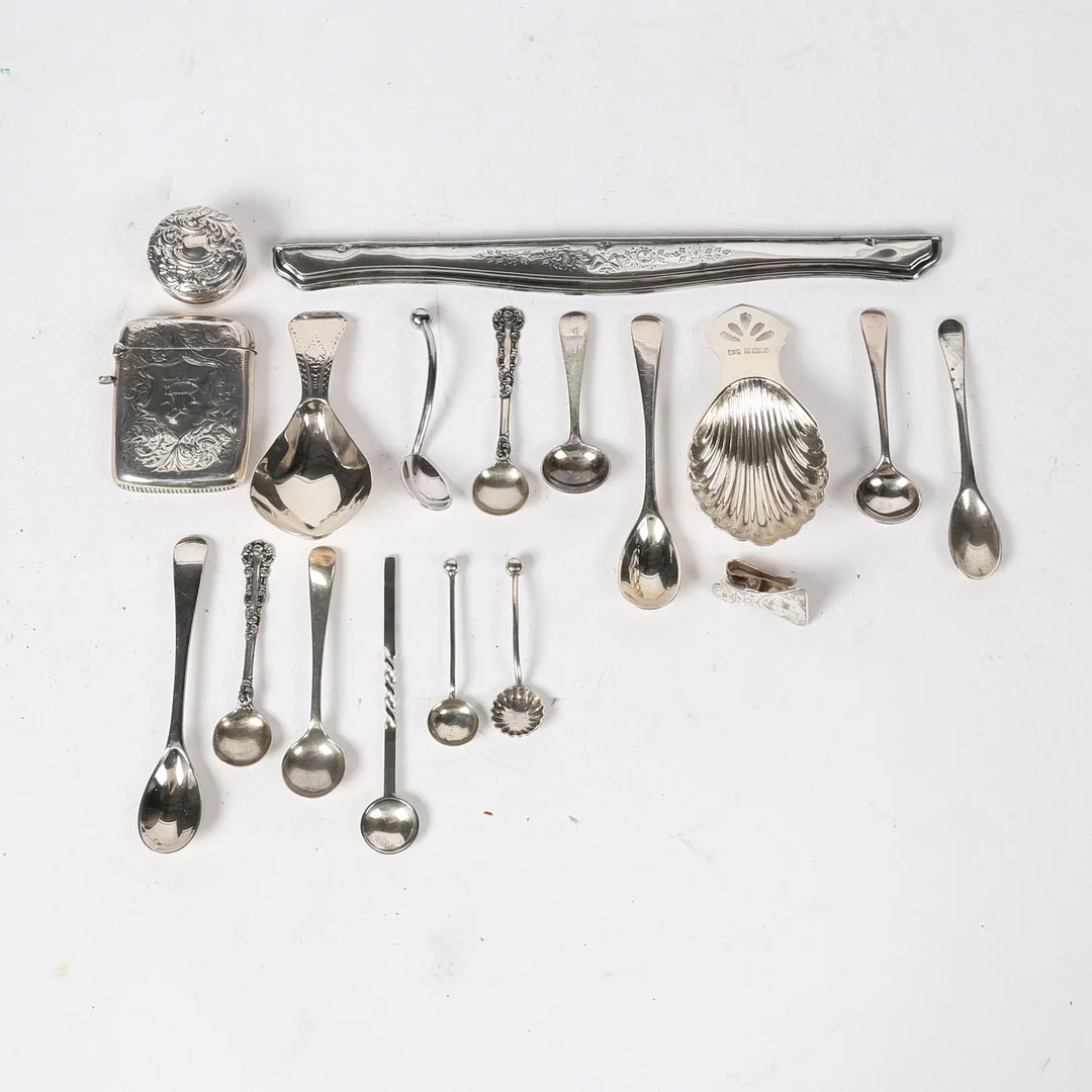 A COLLECTION OF MOSTLY SILVER VARIOUS DATES AND MAKERS. — Silver — Bishop & Miller