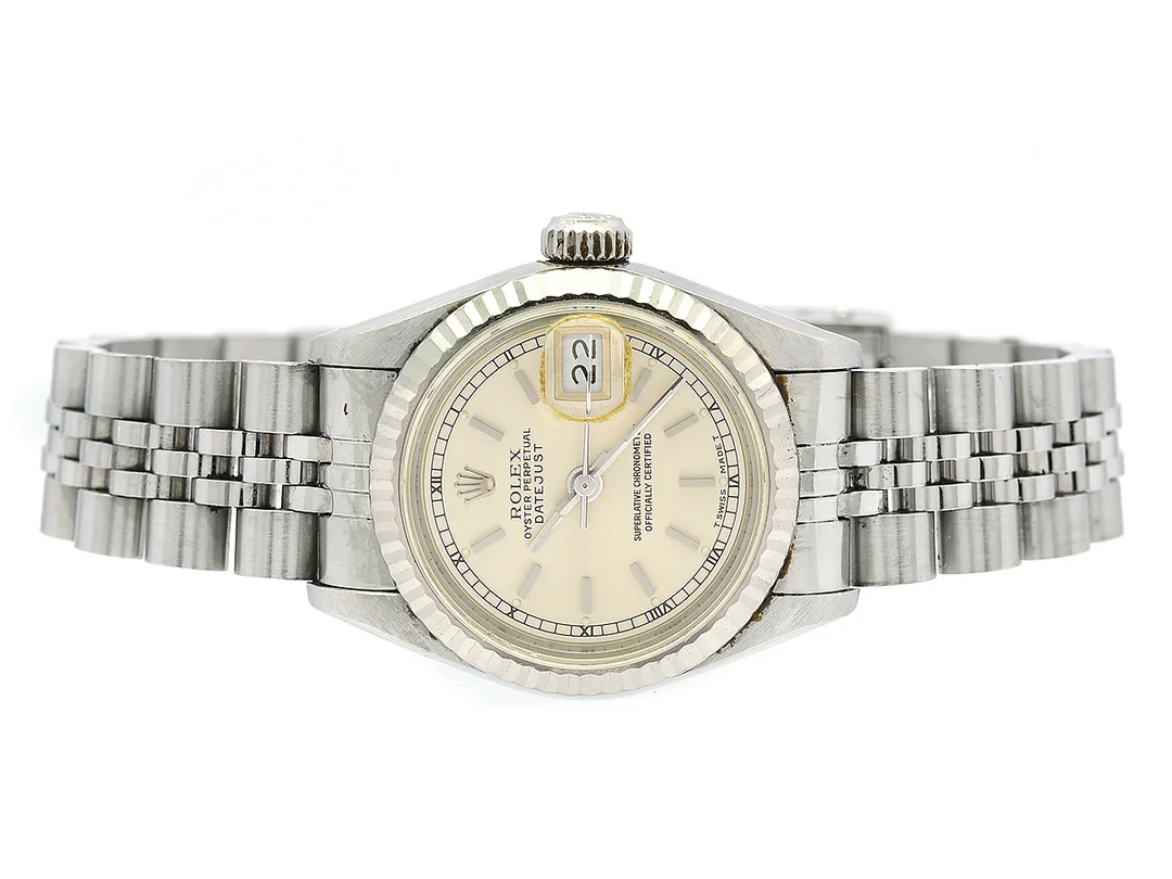 ROLEX, Oyster Perpetual, Datejust (T Swiss Made T), Chronometer, Ref nr. 69174, Serie nr. R852553, Cal 2135, Verk nr. 1039701, Boett nr. 69000A, damur, 26 mm, stål/vitguld, automatisk, safirglas (nagg), datum, defekt (akut servicebehov), Jubileelänk, viklås, Ref nr. 62510 D-M/568, ca 1988. — Klockor/Rolex — Kaplans
