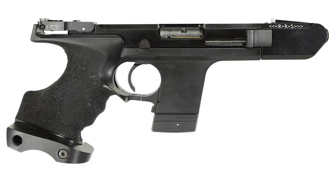 PISTOL, fabrikat Hämmerli, modell SP20 RRS, kaliber .22lr, tillv.nr SP51207, se-nr SE2270016. — Pistols — Walter Borg