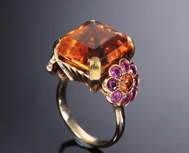 Vintage ring af 14 kt. guld prydet med citrin og spinel