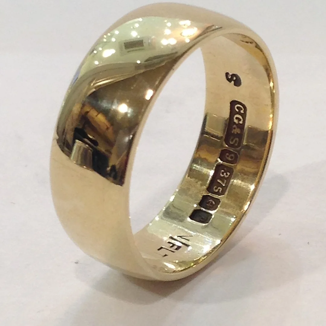 WEDDING BAND. — Rings — Rumsey’s Auctioneers