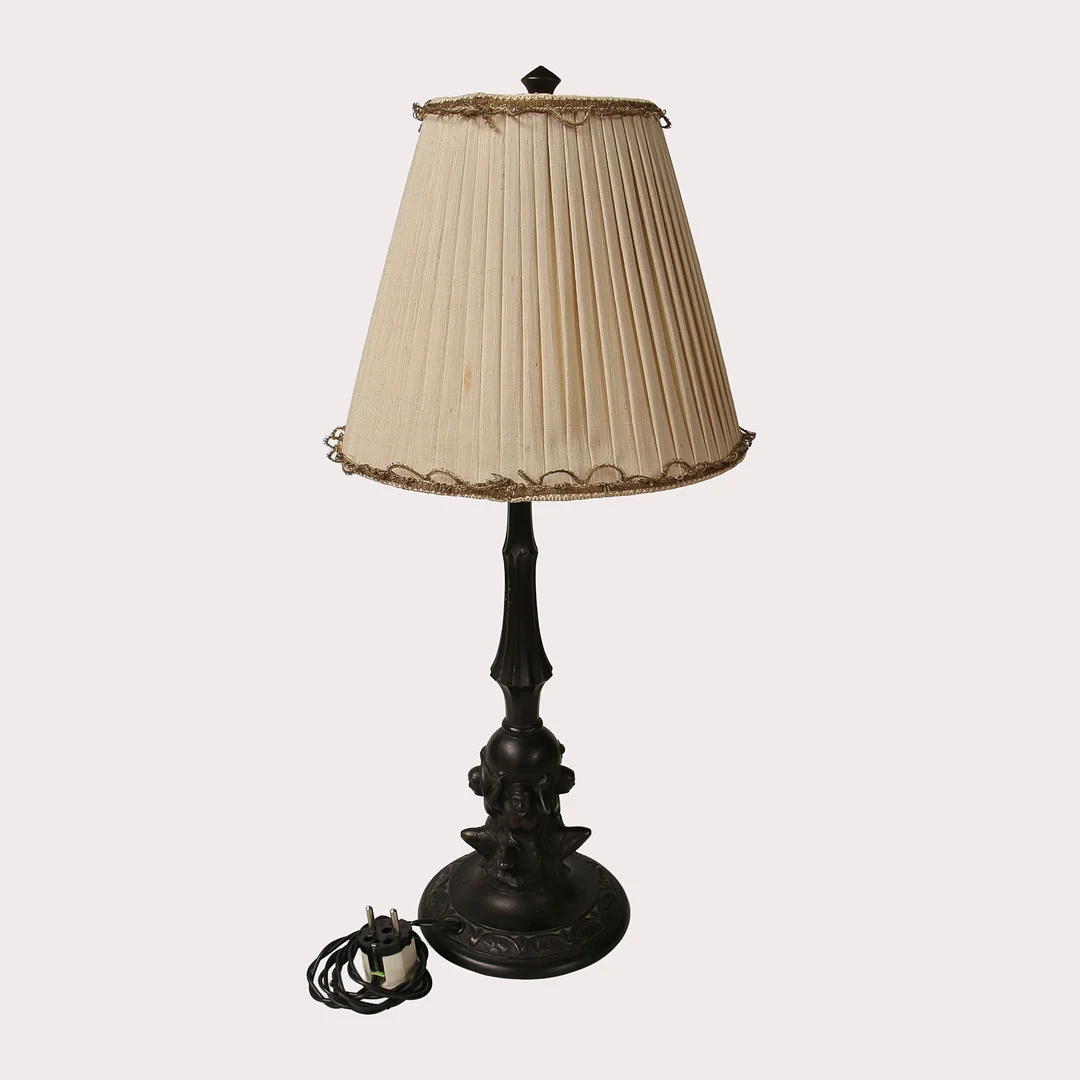 BORDSLAMPA, Brons, Swedish Grace, sittande kvinnor, 1920-1940. — Table Lamps — Limhamns Auktionsbyrå