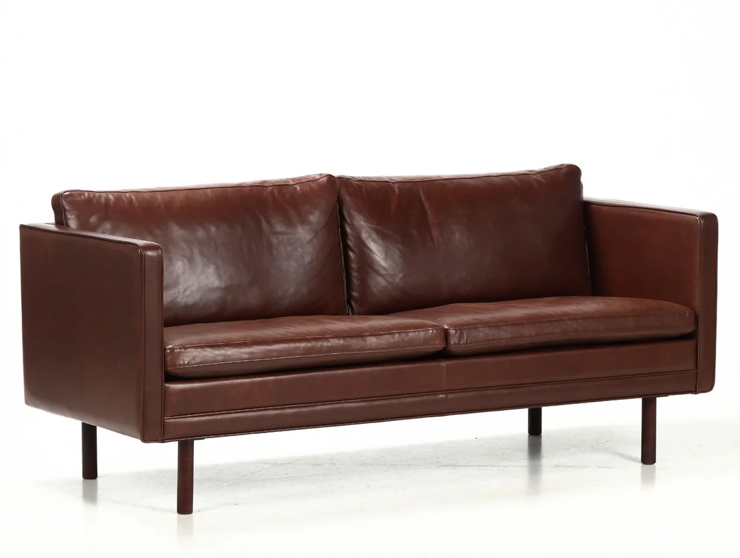 Mogens Hansen. 2½-person sofa, leather. — Furniture/Lounge suites, sofas — Lauritz