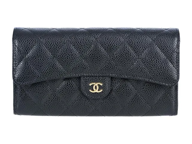 CHANEL, PLÅNBOK, Long Wallet, svart quiltat kaviarläder, guldfärgade beslag, 19x10x2 cm, mynt, sedlar, kontokort, hologrammärkt 22630425, år 2016-2017, originalkvitto från 2016, cert, dustbag, originalkartong. Very Good Condition.