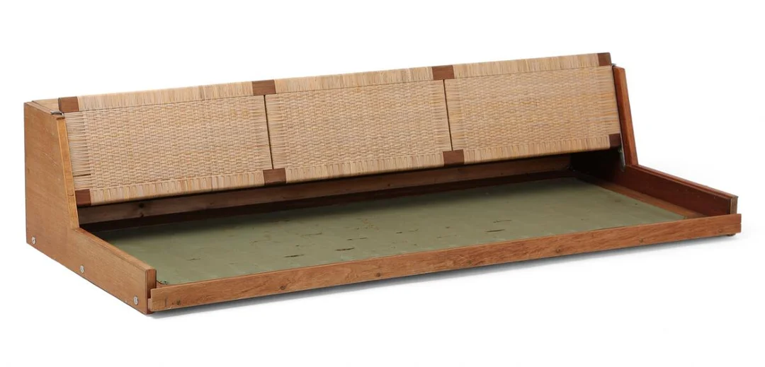 “GE 7”. Daybed in teak. Hinged back with woven cane. Manufactured by Getama. L. 199 cm. — Modern Furniture — Bruun Rasmussen