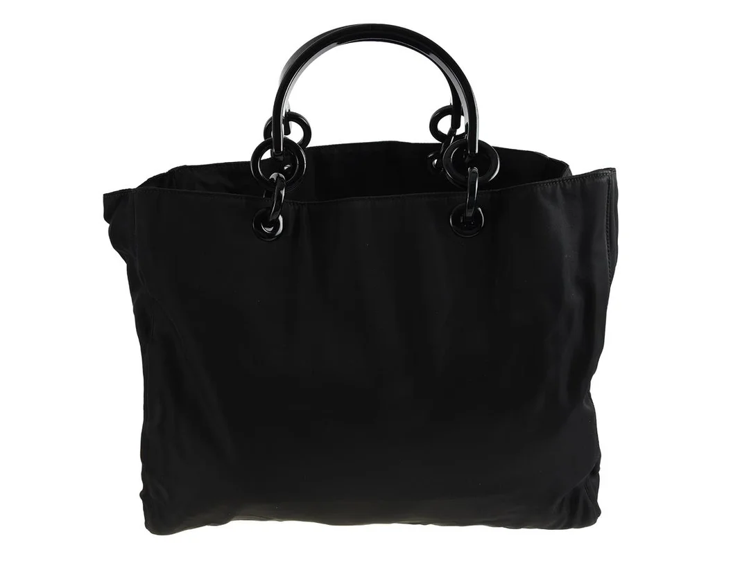 VÄSKA, PRADA, Nylon Tote, svart nylon, handtag i svart plast, 35x29x9, cm. — Accessoarer/Väskor — Kaplans