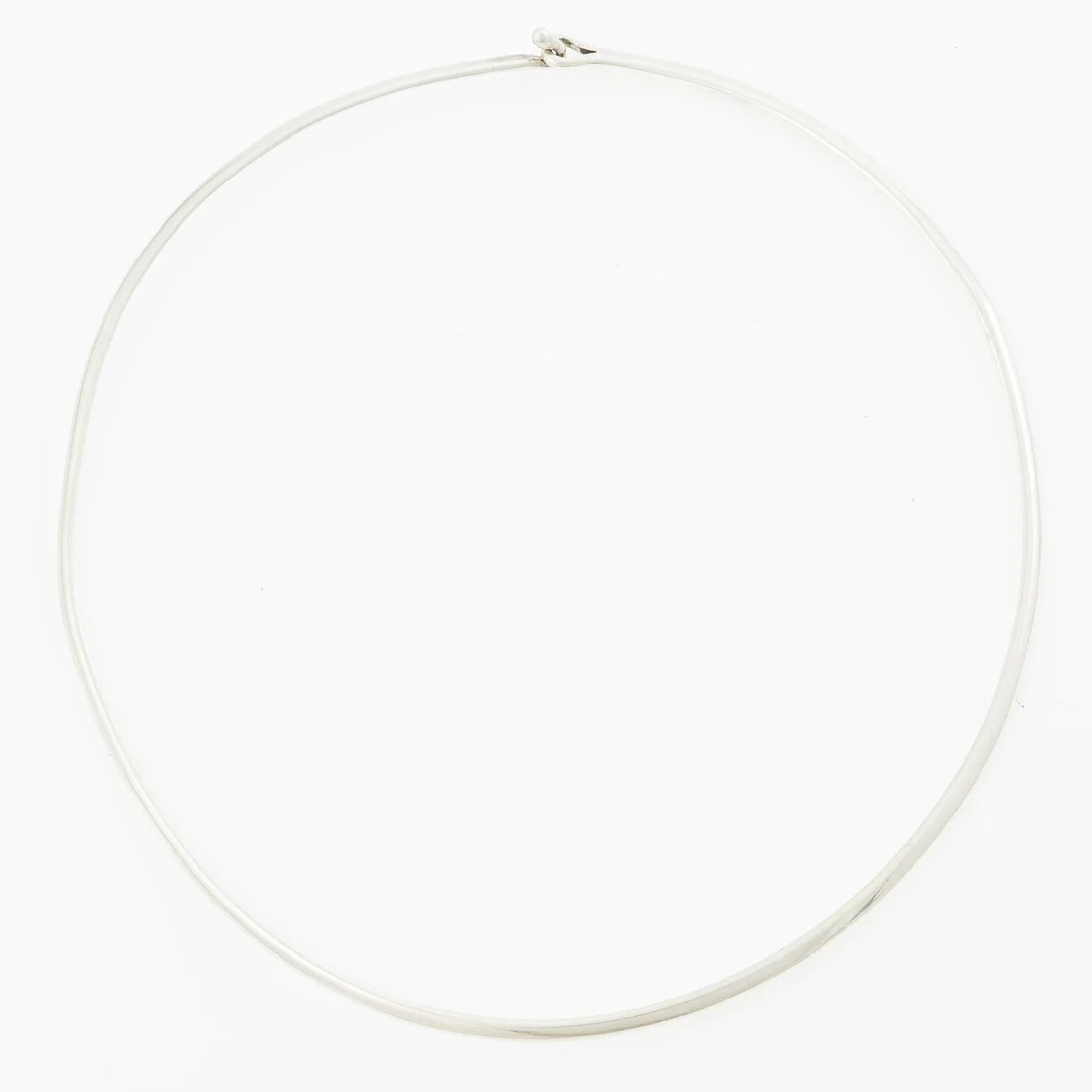 Vivianna Torun Bülow-Hübe, halsring, sterlingsilver. — Bukowskis