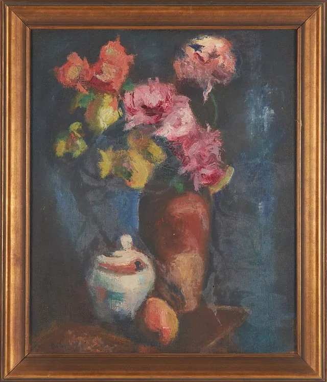 OIDENTIFIERAD KONSTNÄR. Blomsterstilleben, olja på duk, signerad.