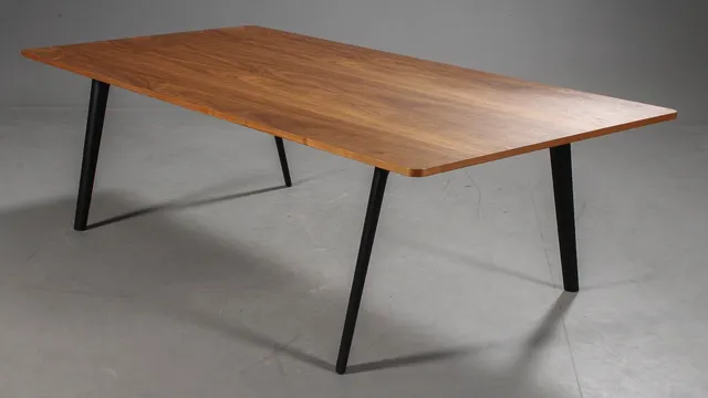 Kasper Salto for Fritz Hansen. 'Pluralis' dining table, Model KS412, natural walnut, 240 cm