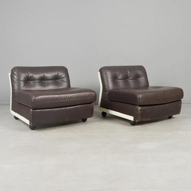 MARIO BELLINI. C&B Italia, Paar Sessel, Modell 'Amanta', Leder, Fiberglas, 1960er Jahre, Italien. (2).