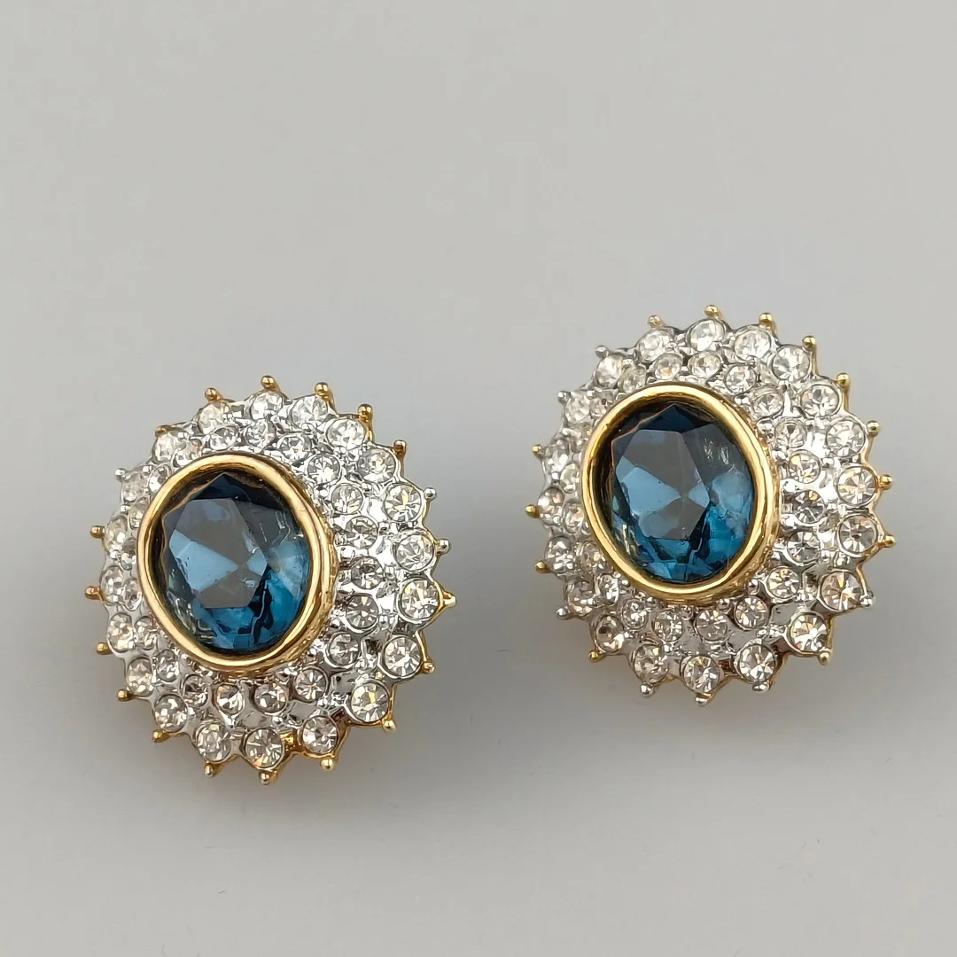 - VINTAGE-OHRSTECKER - ROMAN / USA. — Earrings — Auktionshaus Blank