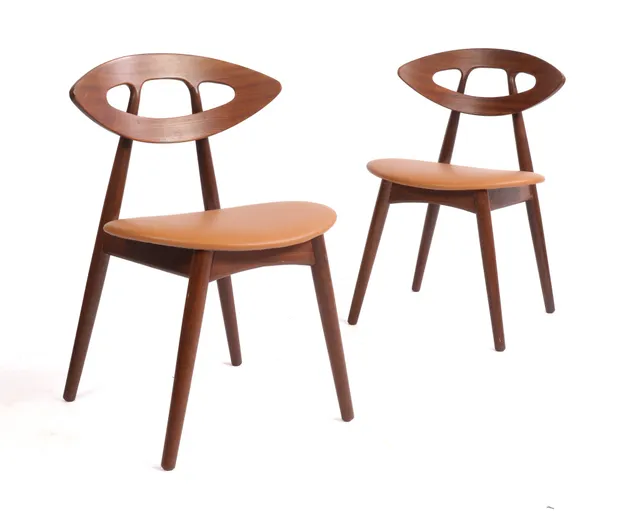 Ejvind A. Johansson. Pair of teak chairs, 'eye-chair' (2)