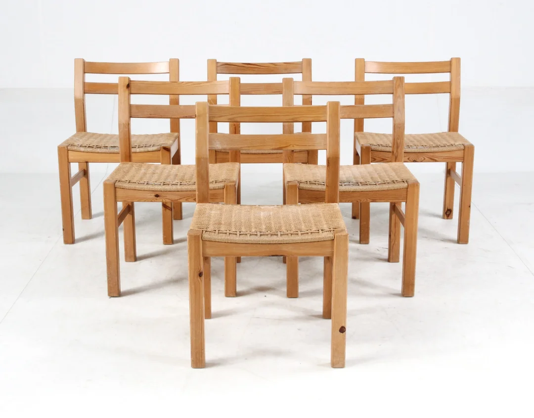 Danish furniture manufacturer, six pine dining chairs (6) — Furniture/Chairs — Lauritz