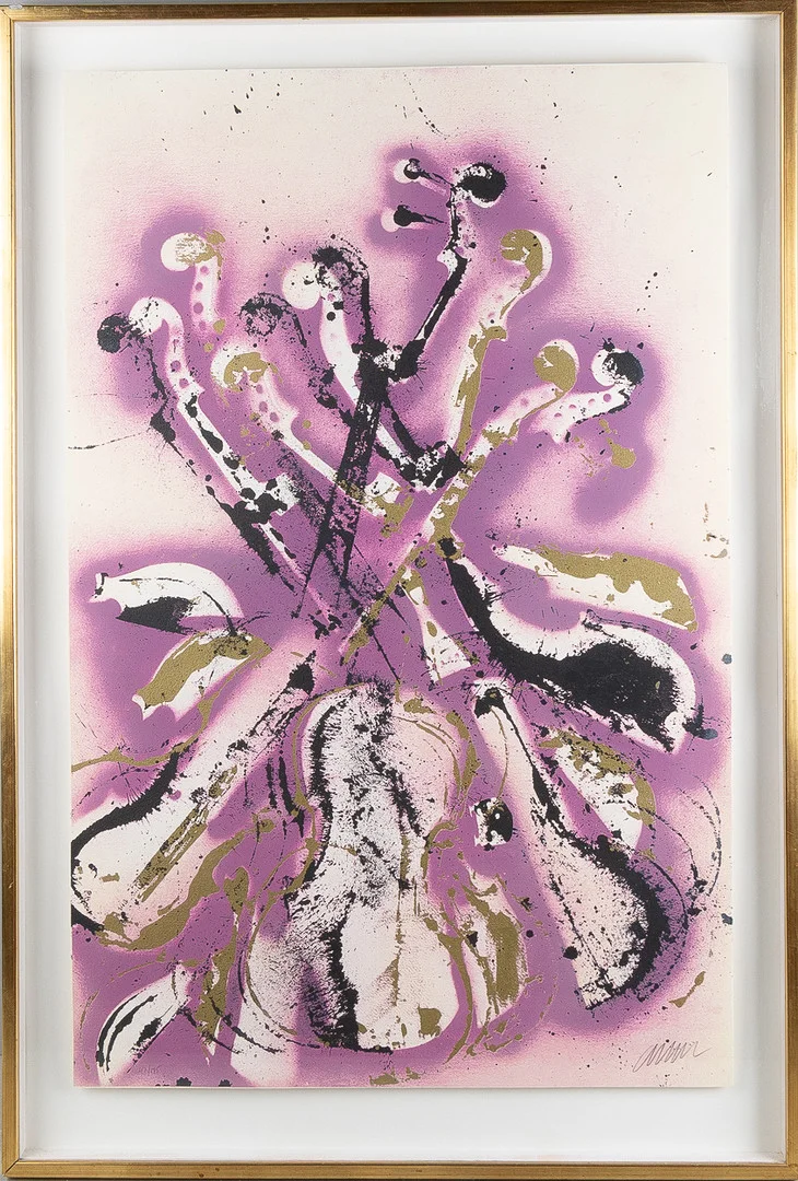 FERNANDEZ ARMAN (1928-2005). Komposition med fioler, färglitografi. — Engravings & Prints — Stockholms Auktionsverk Helsingborg