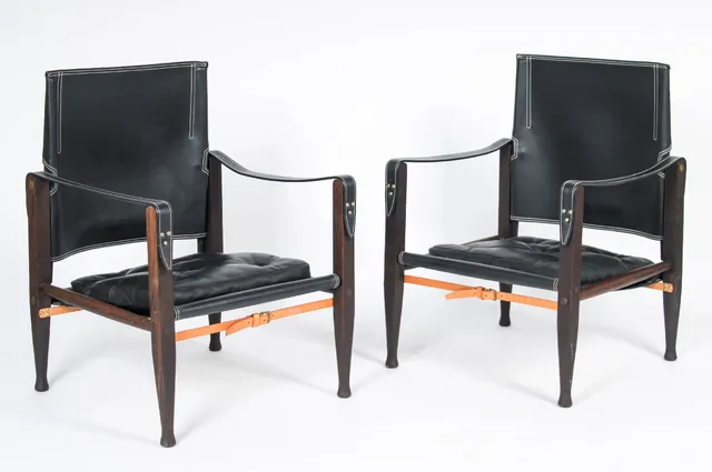 Kaare Klint for Rud. Rasmussen. A pair of Safari chairs with ash frame / black leather. (2)
