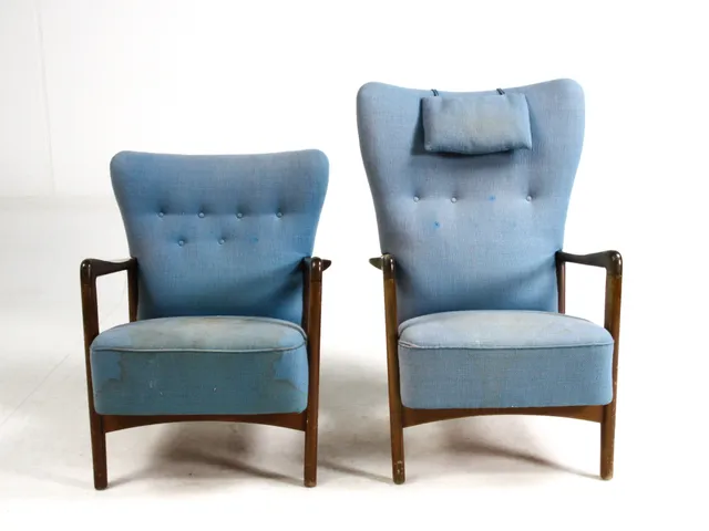 Søren Hansen. High and low-backed armchair, 1940s (2)