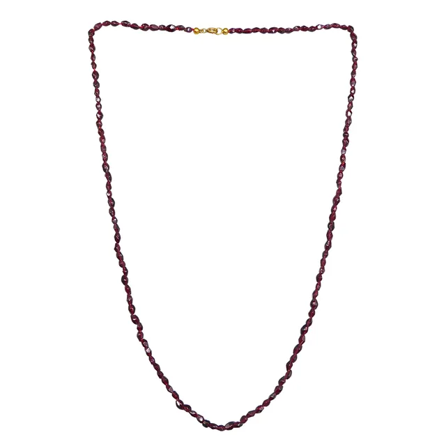 GRANATKETTE MIT FACETTIERTEN PERLEN UND FEDERRINGVERSCHLUSS.