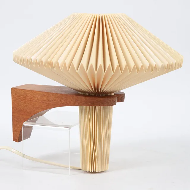 VILHELM WOHLERT. Vägglampa, teak, modell 204, "Mushroom", Le Klint, 1900-talets senare hälft.
