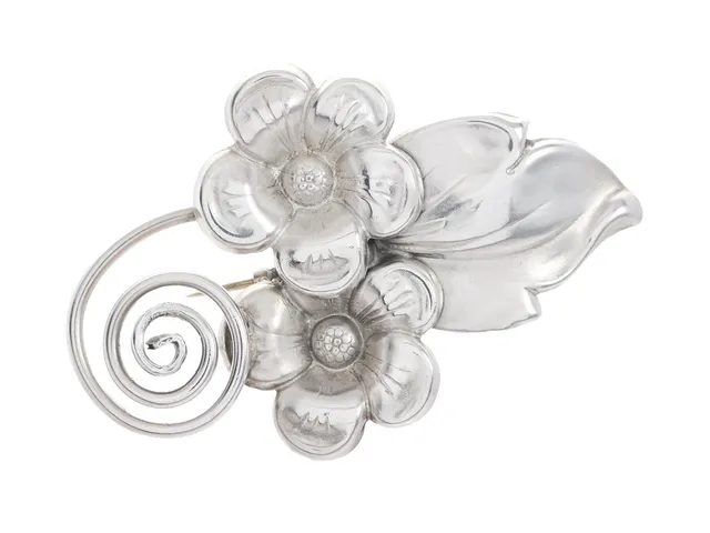 BROSCH, silver, Kaplans, Stockholm 1946, 50 x 30 mm, vikt 6,2 g.