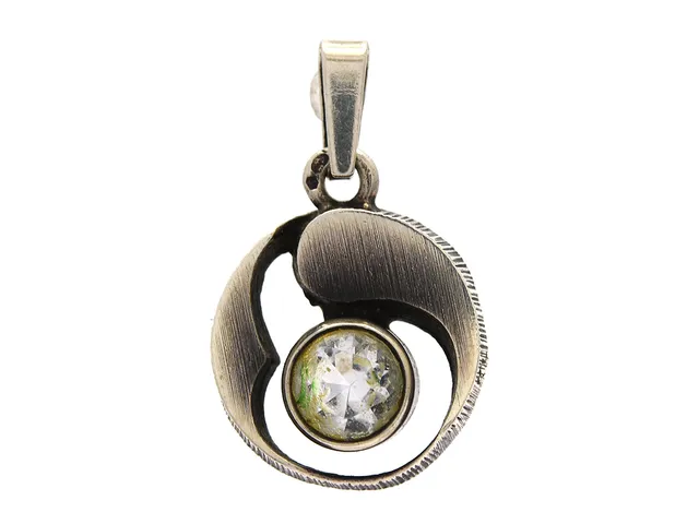 KARL LAINE, hänge, silver, bergkristall, diameter ca 1,5 cm, vikt 2,8 g.