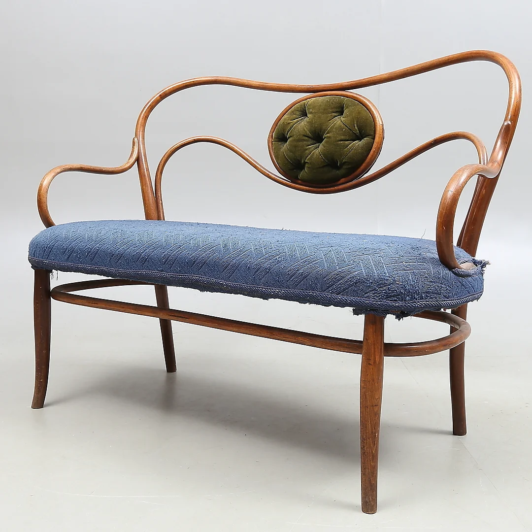 SOFFA, Thonet, Wien, brännmärkt och etikettmärkt, 1900-talets början. — Sofas & Seatings — Auktionshuset Kolonn