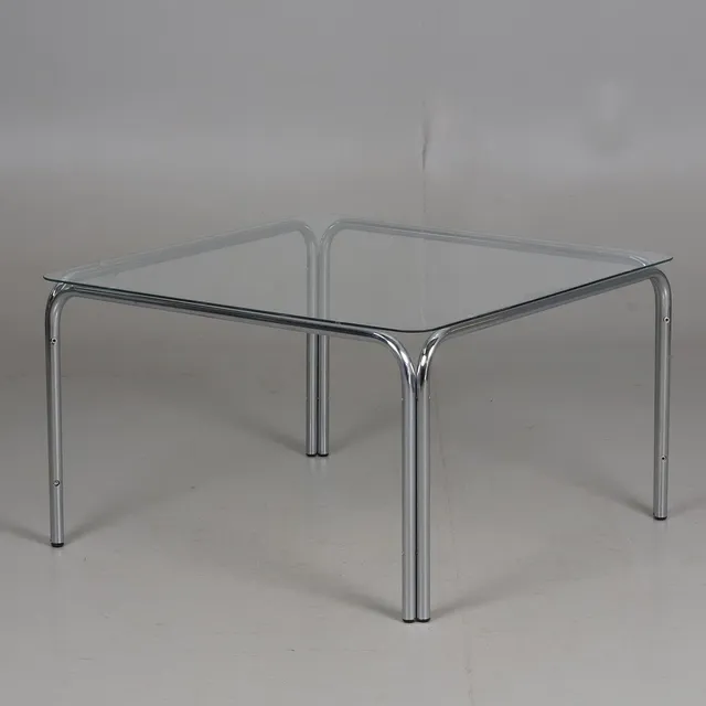 GILLIS LUNDGREN. SOFFBORD. Kromad metallstomme med glasskiva, IKEA "Brenna", 1900-talets senare del.