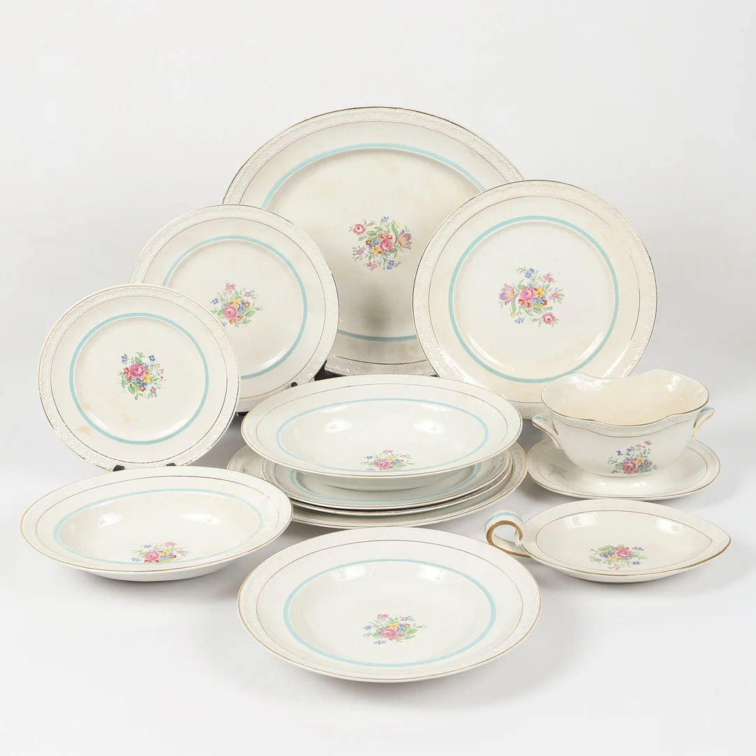 MATSERVIS, 57 delar, "Marianne", flintgods, Gefle. — Tableware — Helsingborgs Auktionskammare