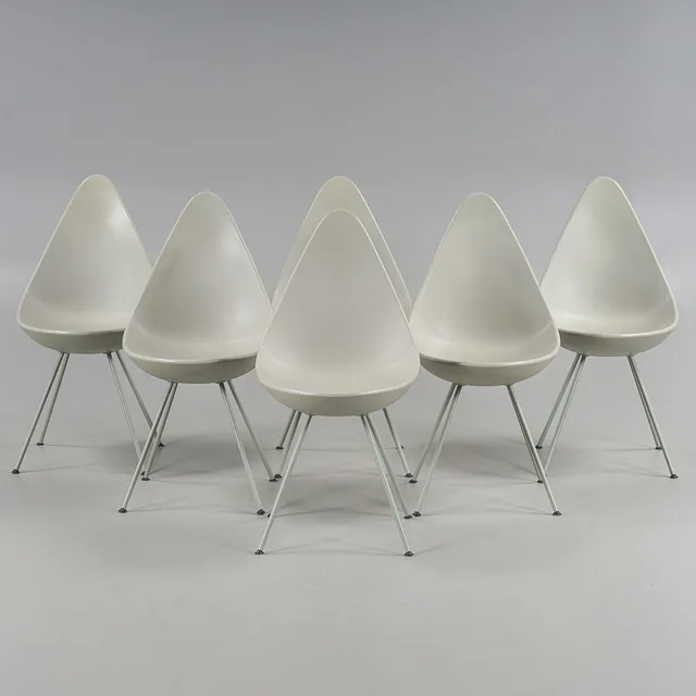 ARNE JACOBSEN. Stolar 6 stycken "Droppen 3110" Fritz Hansen, Danmark, 2014.