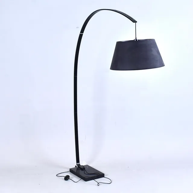 GOLVLAMPA, Arc golvlampa, svart, från PR home.