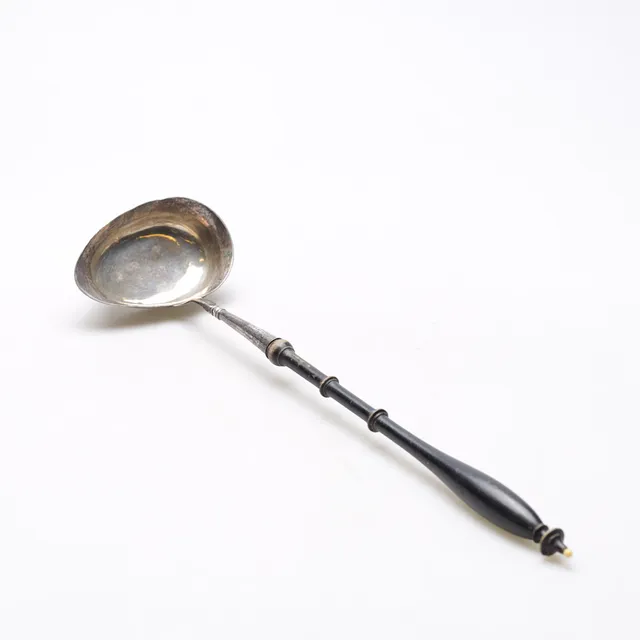SOPPSLEV, silver & trä, 1875.