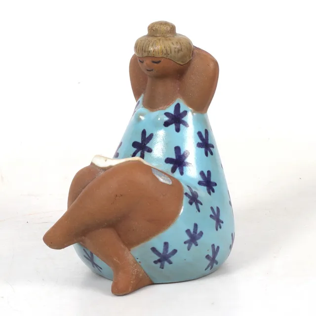 LISA LARSON. Figurin, "Emma", ur serien "ABC-flickorna", stengods, Gustavsberg.