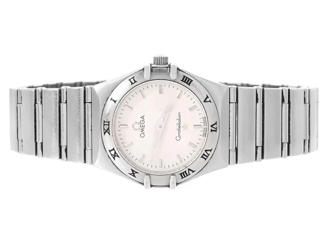 OMEGA, Constellation, ´95, Cal 1456, Serie nr. 59941032, PIC nr. 1572.30.00, Ref nr. ST 795.1201, Boett nr. 795.1201 (LL), damur, 25,5 mm, stål, quartz, safirglas, integrerad originallänk, viklås, Ref nr. 6552/864, cert, mars 2007.