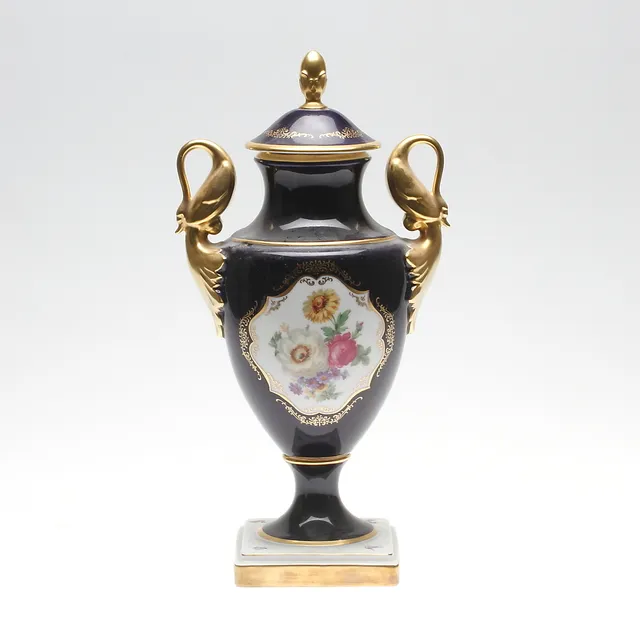 URNA, porslin, empirestil, Alka kunst, 1900-tal.