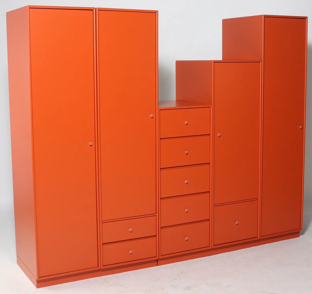 Peter J. Lassen. Five Montana Wardrobe modules, D. 60 cm. (5) — Furniture/Shelving — Lauritz