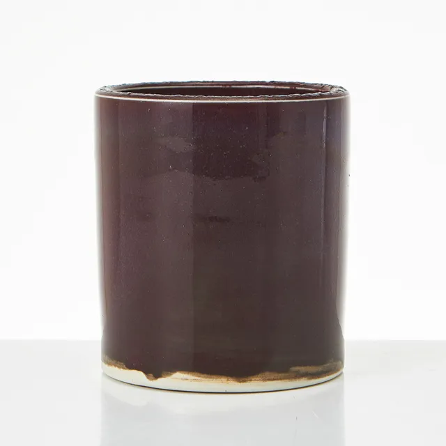 TOINI MUONA. (Finland, 1904–1987). Vas, stengods, glaserad i lila, monogramsignerad TM, Arabia.