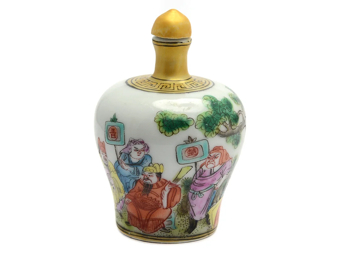 FLASKA, porslin, asiatiskt motiv, höjd 8 cm. — Porslin/Övrigt — Kaplans