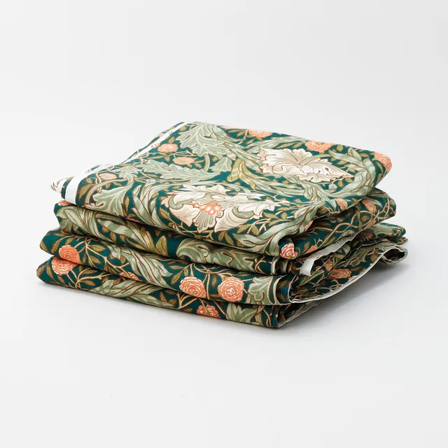 WILLIAM MORRIS. Gardinlängder, 4 stycken, "Golden Lily".