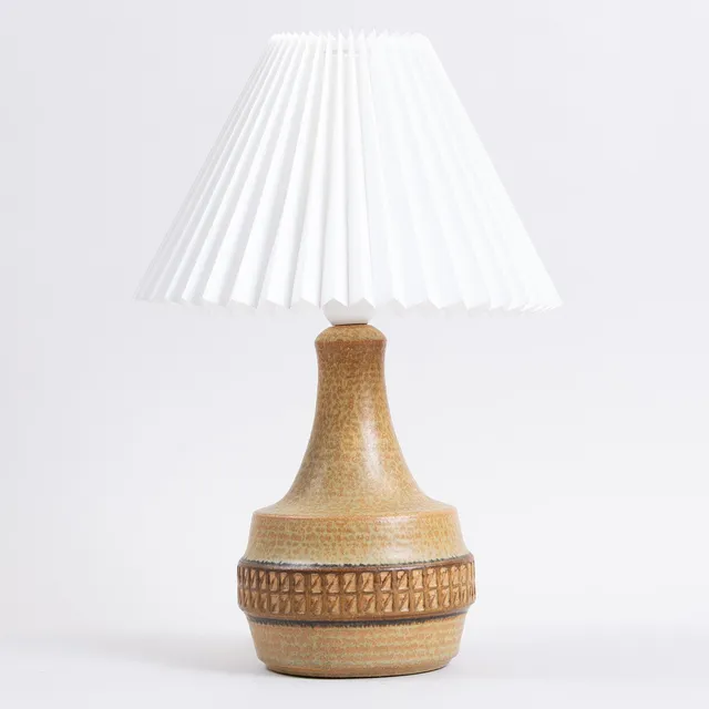 JOSEPH SIMON (F.1934) Håndlavet bordlampe. Søholm, Bornholm, Danmark, 1960/70'erne.