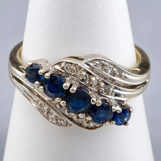 SAPHIRRING mit DIAMANTEN - Gelb-/Weißgold 585/000 (14K).