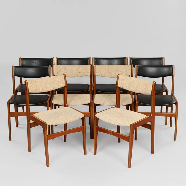 ERIK BUCH (1923–1982). TILSKREVET. Sæt på ti stole af teakfiner, sæder og ryg betrukket med hhv. uld og skai, Nova Stolefabrik, Danmark, 1960'erne, (10).